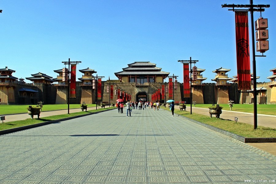 橫店經(jīng)典二日游_金壇到橫店旅游價(jià)格